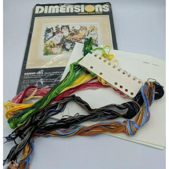 VTG 1992 Dimensions Counted Cross Stitch Kit #3726 - Picture 3 of 5